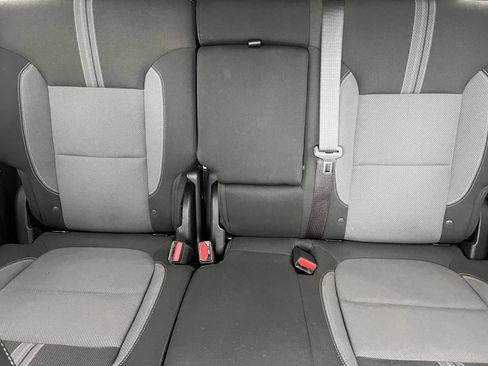 Used 2025 Chevrolet Blazer LT FWD image 43