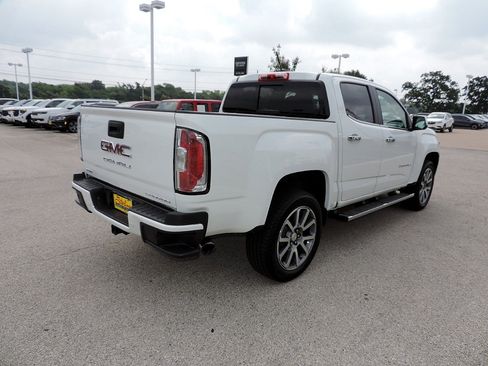 Certified 2021 GMC Canyon Denali RWD image 5