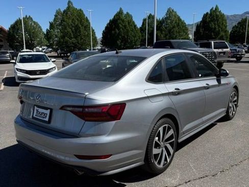 Used 2019 Volkswagen Jetta GLI Autobahn FWD image 5