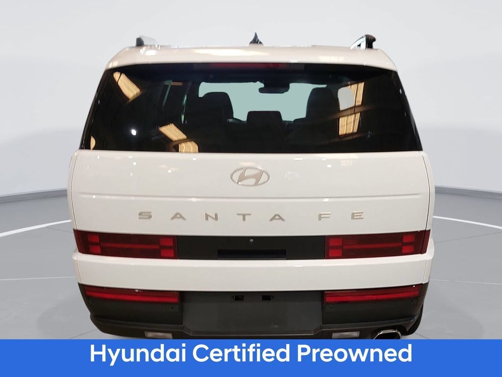 Used 2025 Hyundai Santa Fe SEL FWD image 6