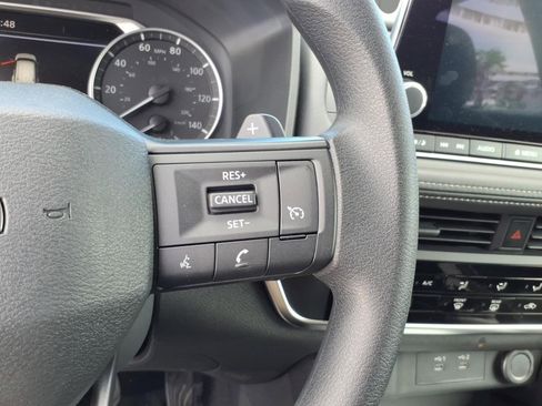 Used 2026 Nissan Rogue S AWD/4WD image 15