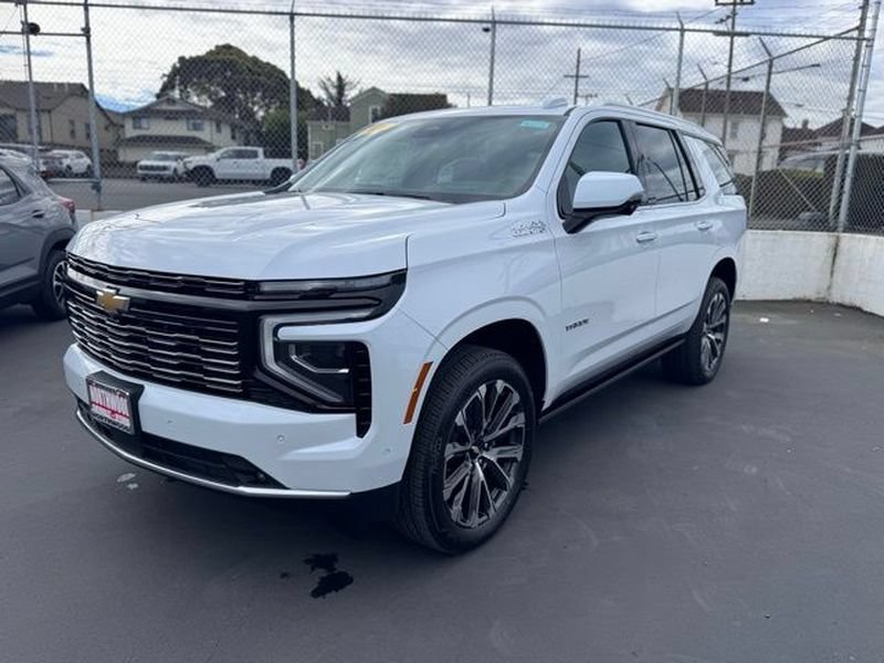 New 2026 Chevrolet Tahoe High Country AWD/4WD image 2