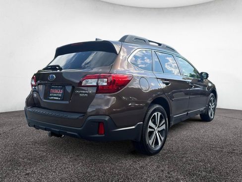 Used 2019 Subaru Outback 3.6R Limited w/ Popular Package #2 AWD/4WD image 7