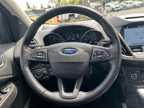 Used 2017 Ford Escape Titanium AWD/4WD image 27
