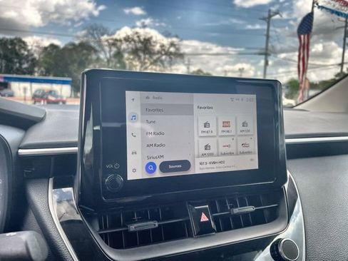 Used 2025 Toyota Corolla LE image 13