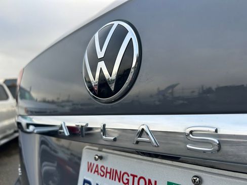 Used 2021 Volkswagen Atlas Cross Sport SEL Premium R-Line image 31