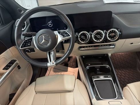 Used 2025 Mercedes-Benz GLA 250 image 15