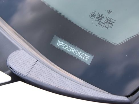 Used 2001 Porsche Boxster RWD image 34