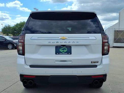 Certified 2023 Chevrolet Suburban High Country AWD/4WD image 6