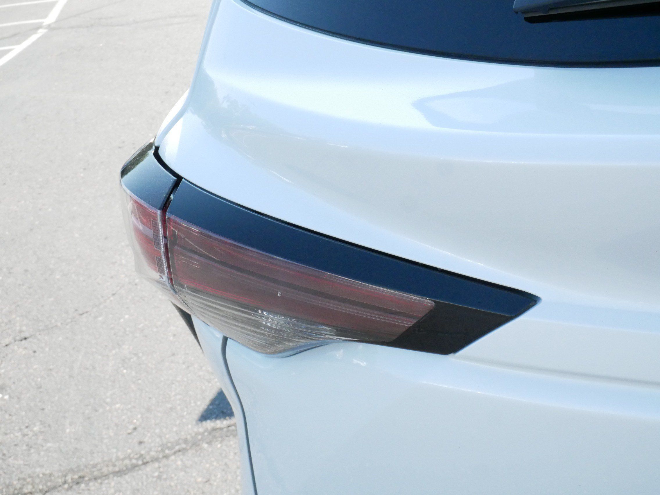 Certified 2025 Toyota Sienna XLE FWD image 16