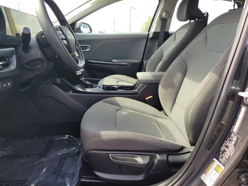 Used 2025 Kia K4 FWD image 16
