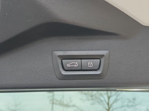 Used 2026 BMW X5 M60i image 7