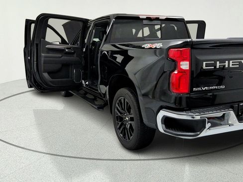 Certified 2024 Chevrolet Silverado 1500 LTZ w/ LTZ Premium Package AWD/4WD image 11
