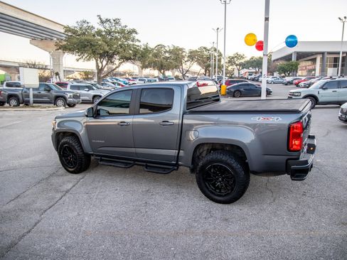Used 2022 Chevrolet Colorado W/T w/ Custom Special Edition image 10