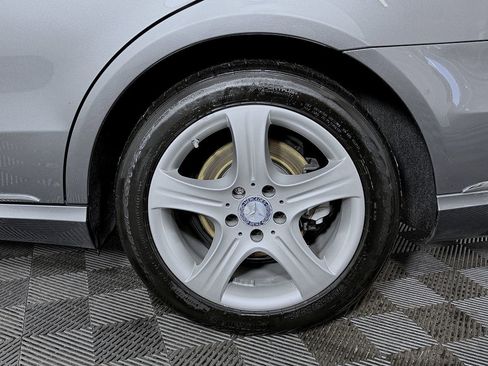 Used 2016 Mercedes-Benz E 350 4MATIC Luxury Wagon image 46