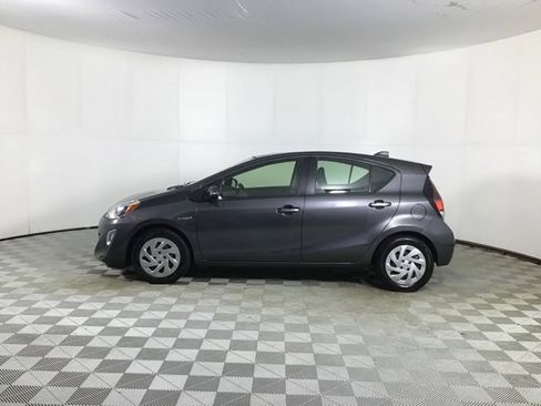 Used 2016 Toyota Prius C Four image 4