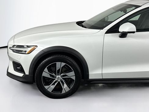 Used 2023 Volvo V60 B5 Cross Country Plus AWD/4WD image 42