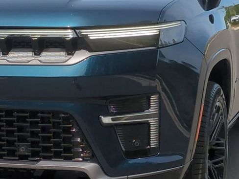 New 2026 Jeep Grand Wagoneer Limited AWD/4WD image 17
