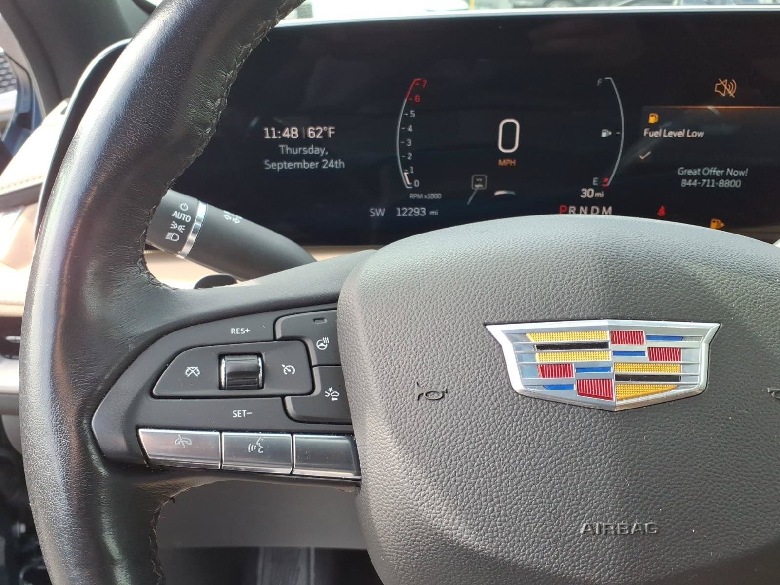 Used 2024 Cadillac XT4 Luxury w/ Cold Weather Package AWD/4WD image 25