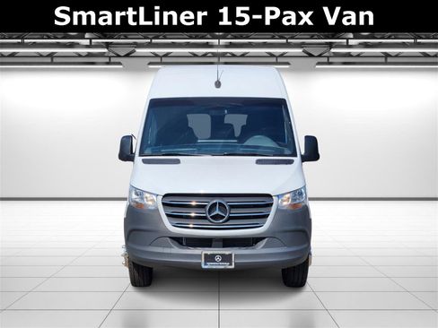 Used 2024 Mercedes-Benz Sprinter 3500 image 4