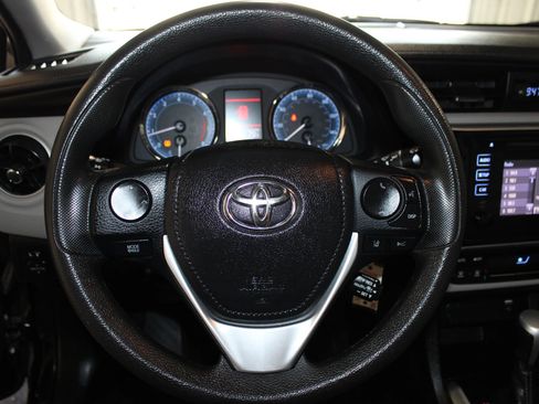 Used 2019 Toyota Corolla LE FWD image 10