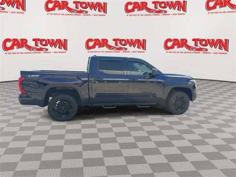 Used 2022 Toyota Tundra SR5 image 9