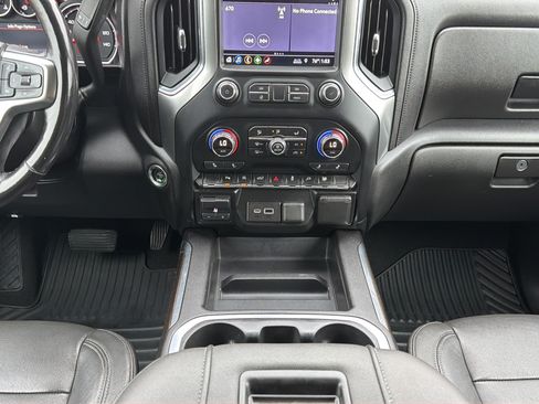 Used 2019 Chevrolet Silverado 1500 RST AWD/4WD image 17