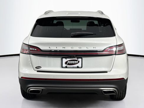 Used 2022 Lincoln Nautilus AWD w/ Premium Package image 10