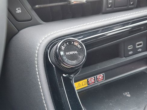 Used 2025 Lexus NX 350h AWD w/ Premium Package image 29