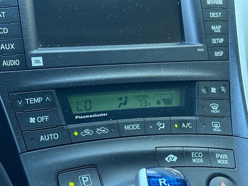 Used 2010 Toyota Prius Five FWD image 19