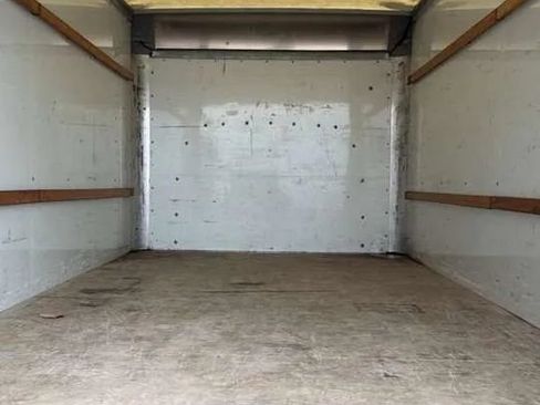 Used 2020 GMC Savana 3500 Extended w/ Driver Convenience Package RWD image 7