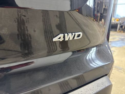 New 2025 Nissan Pathfinder SV image 15