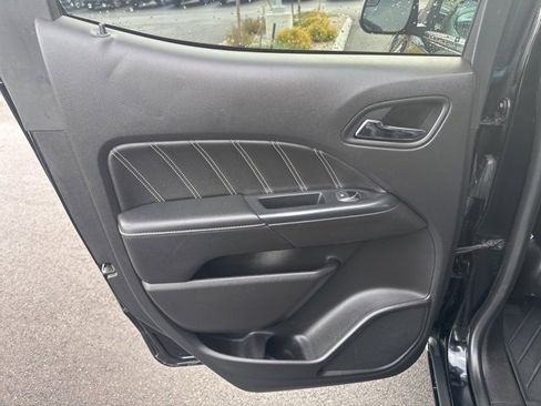 Used 2021 GMC Canyon Denali image 15