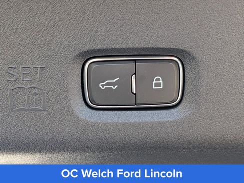 Certified 2025 Lincoln Navigator L Black Label AWD/4WD image 16