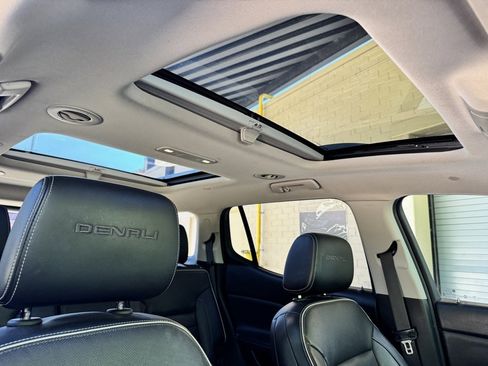 Used 2017 GMC Acadia Denali image 13