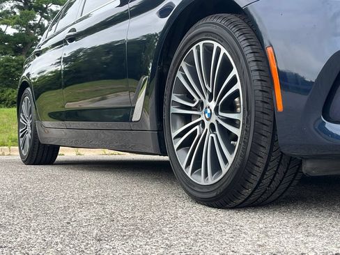 Used 2018 BMW 540i xDrive w/ Premium Package AWD/4WD image 9