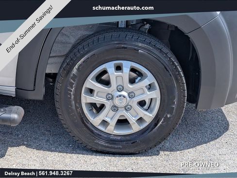 Used 2025 RAM ProMaster 3500 w/ Storage Group FWD image 9