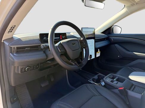 Used 2025 Ford Mustang Mach-E Premium AWD/4WD image 9