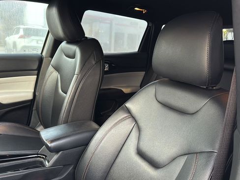 Used 2024 Jeep Compass Limited image 26