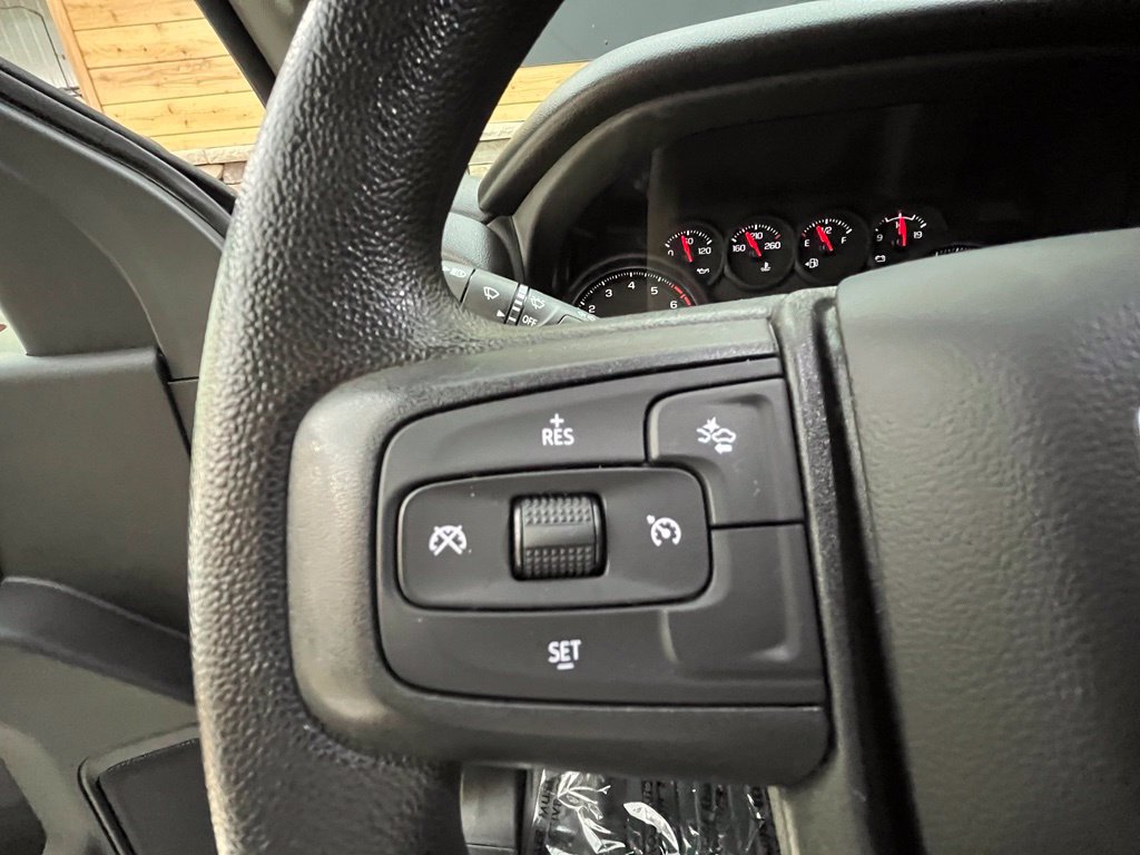 Used 2025 GMC Sierra 3500 Pro AWD/4WD image 39