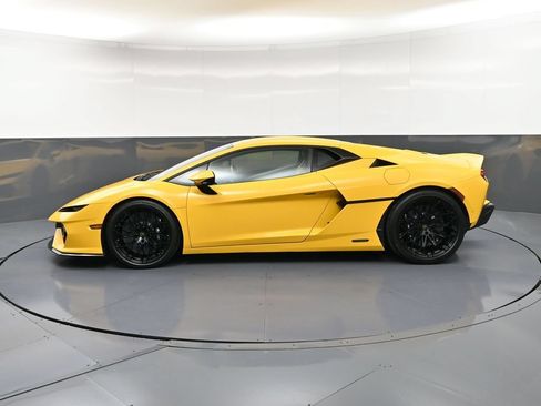 Used 2026 Lamborghini Temerario AWD/4WD image 2