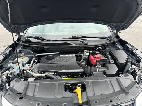 Used 2023 Nissan Rogue S AWD/4WD image 11