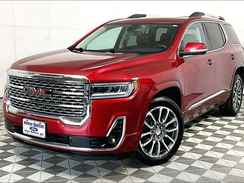 Used 2021 GMC Acadia Denali w/ Denali Ultimate Package image 2