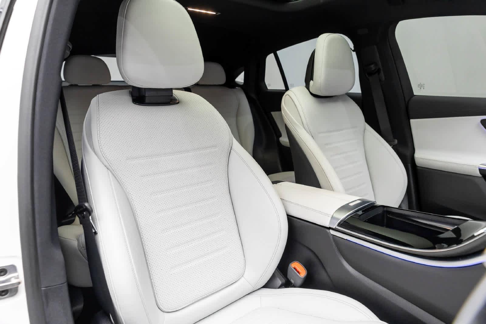 Used 2026 Mercedes-Benz GLC 300 4MATIC image 17