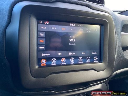 Used 2020 Jeep Renegade Latitude w/ Cold Weather Group image 10