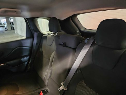 Used 2020 Jeep Cherokee Latitude image 33