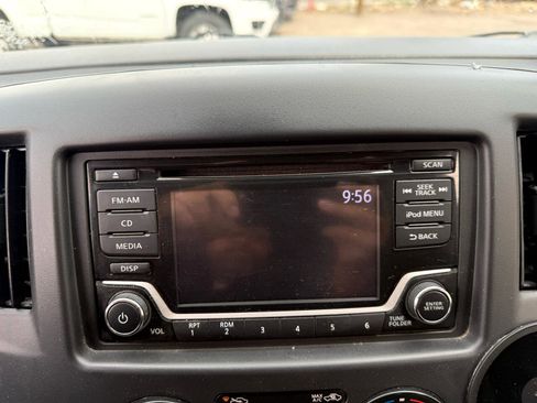 Used 2019 Nissan NV200 S image 17