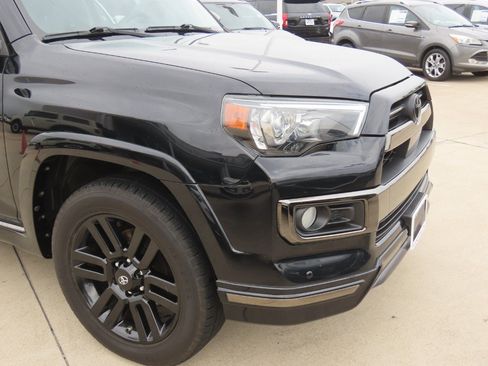Used 2020 Toyota 4Runner Nightshade AWD/4WD image 6
