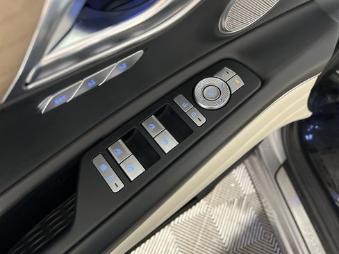 Used 2023 Genesis GV80 2.5T w/ Prestige 20" Package image 15