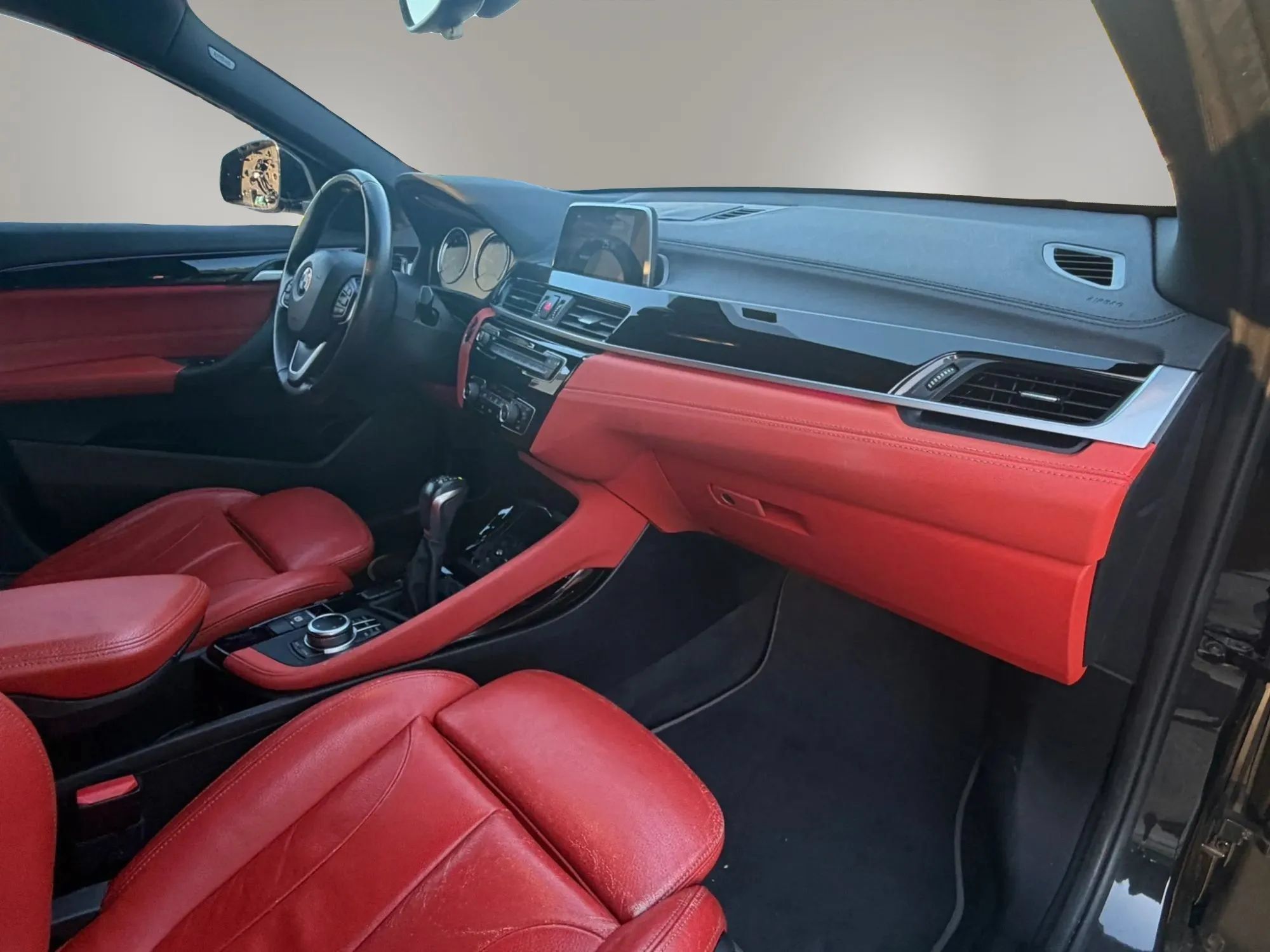 Used 2018 BMW X2 sDrive28i w/ Convenience Package FWD image 10